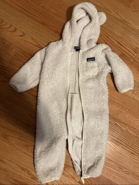 Patagonia baby fleece 12-18 months